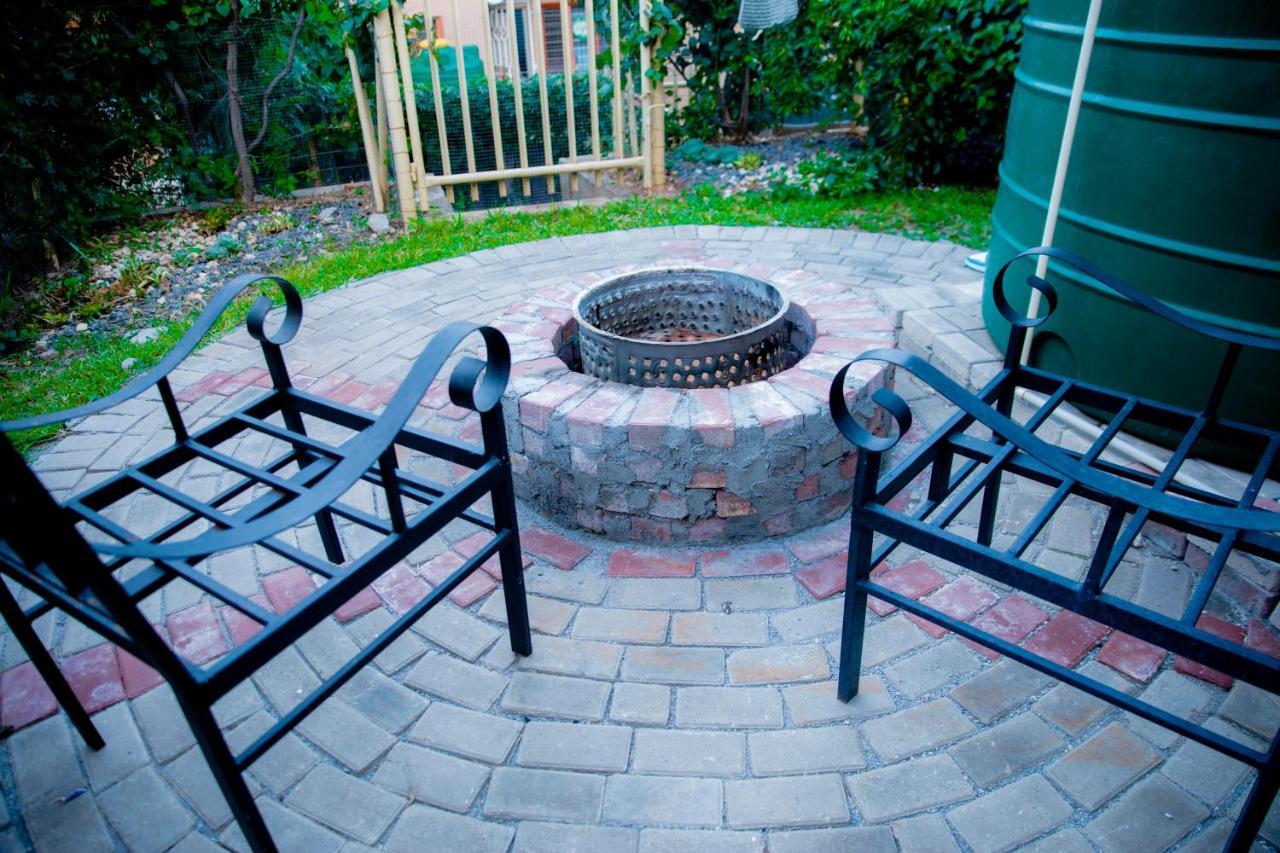 Sanctuary Aparthotel-Ac-Garden- Solar-Wi-Fi -Firepit-Park-Carport ลุซากา ภายนอก รูปภาพ