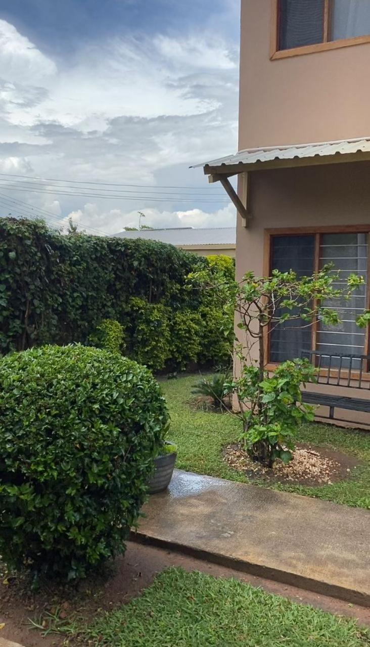 Sanctuary Aparthotel-Ac-Garden- Solar-Wi-Fi -Firepit-Park-Carport ลุซากา ภายนอก รูปภาพ